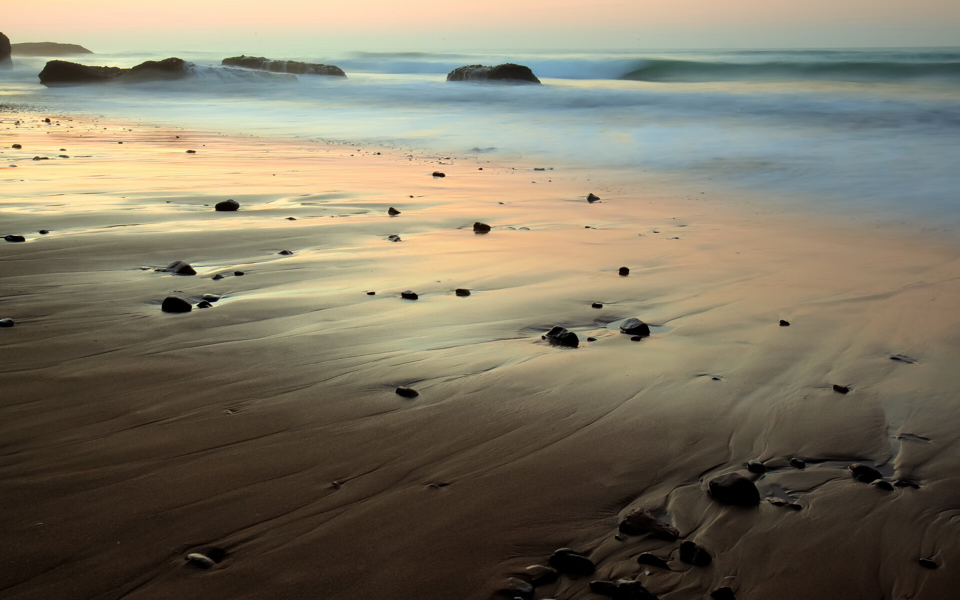 国际热身赛国足战平 技术执行趋于成熟，国足敲定热身赛对手