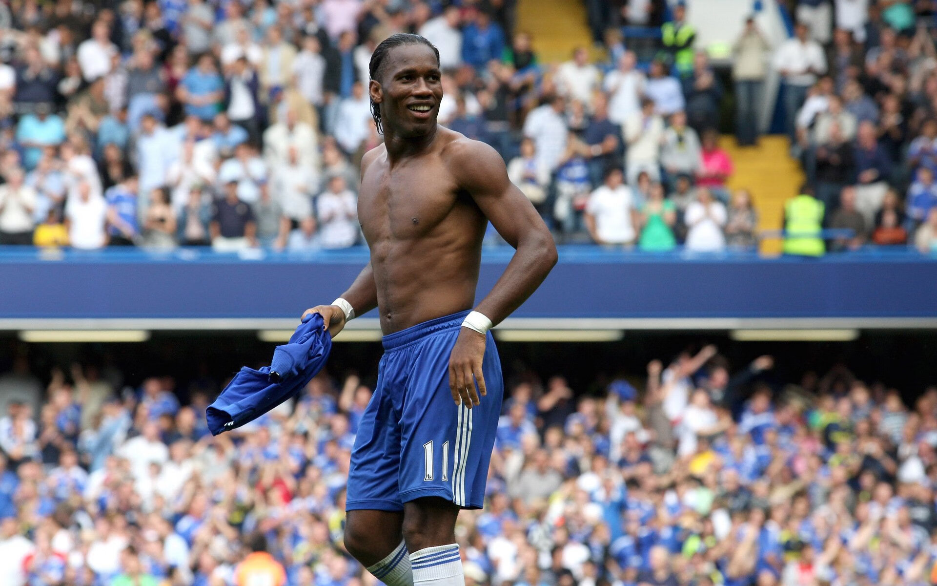 马赛高位起脚制造持续射门机会,马赛回旋动作分解图