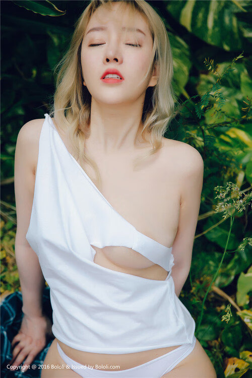 热火训练后组织球员反馈会分享战术理解，热火试训